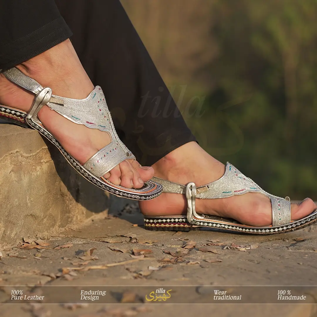 AT-VYQ-White- ChakwaliaShoes